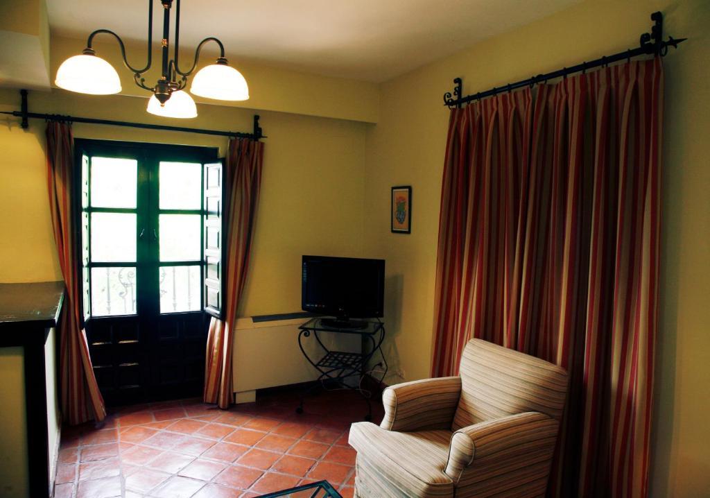 Balneario Cervantes Santa Cruz De Mudela Phòng bức ảnh